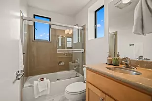 1202 66th St, Oakland, CA 94608 - Photo 19