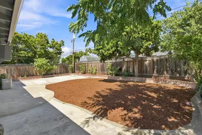 5284 Larchwood Dr, San Jose, CA 95118 - Photo 9