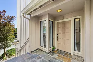 1640 Bayridge Way, San Mateo, CA 94402 - Photo 21