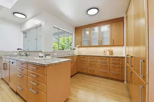 3845 Grove Ct, Palo Alto, CA 94303 - Photo 11