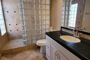 2100 Madera Rd, Sacramento, CA 95825 - Photo 9