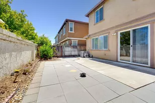 281 Kapalua Bay Cir, Pittsburg, CA 94565 - Photo 27