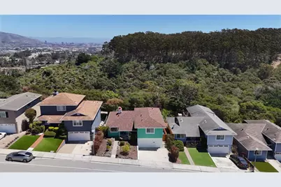 1380 Claremont Dr, San Bruno, CA 94066 - Photo 35