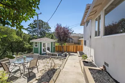1380 Claremont Dr, San Bruno, CA 94066 - Photo 31