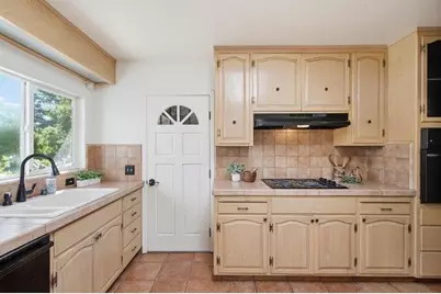 312 E Oakwood Blvd, Redwood City, CA 94061 - Photo 23