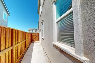 450 Thistle St, Hollister, CA 95023 - Photo 37