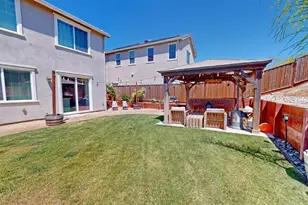 450 Thistle St, Hollister, CA 95023 - Photo 35