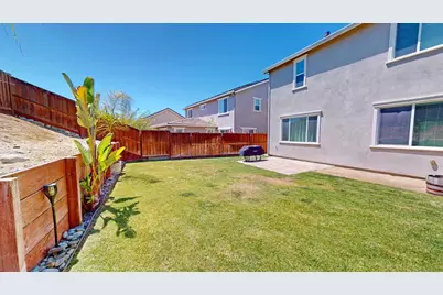 450 Thistle St, Hollister, CA 95023 - Photo 33