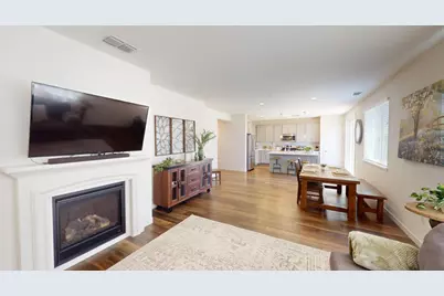450 Thistle St, Hollister, CA 95023 - Photo 17