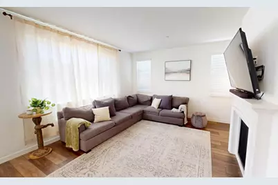 450 Thistle St, Hollister, CA 95023 - Photo 15