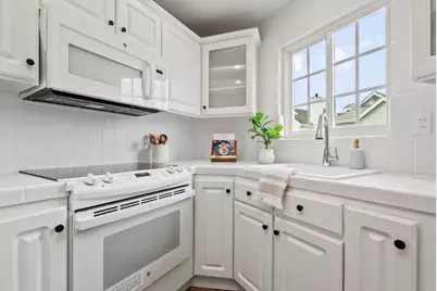 210 Park Ave, Santa Cruz, CA 95062 - Photo 17