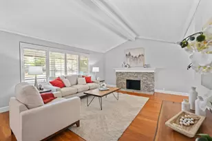 7967 Stonehurst Ct, Pleasanton, CA 94588 - Photo 3