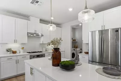 552 Galt Ter 4, Sunnyvale, CA 94085 - Photo 7