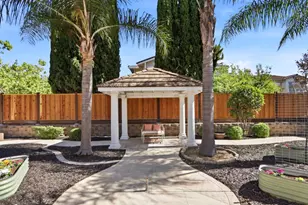 4609 Middle Park Dr, San Jose, CA 95135 - Photo 37