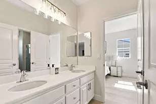4609 Middle Park Dr, San Jose, CA 95135 - Photo 29