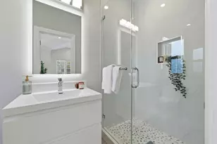 280 Uplands Dr, Hillsborough, CA 94010 - Photo 55