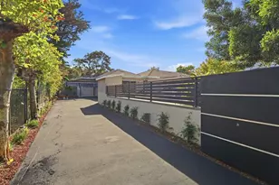 280 Uplands Dr, Hillsborough, CA 94010 - Photo 95