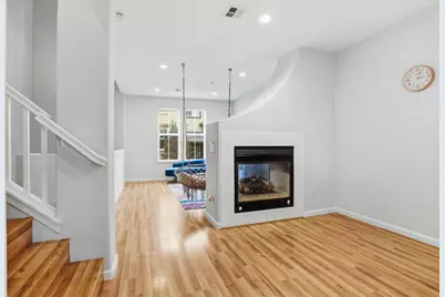 70 Towne Cir, Mountain View, CA 94040 - Photo 13