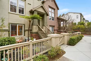 70 Towne Cir, Mountain View, CA 94040 - Photo 3