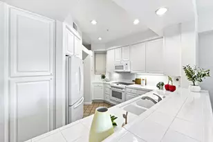 860 Meridian Bay Ln 143, Foster City, CA 94404 - Photo 7