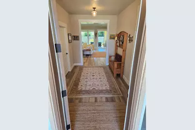 3577 Laver St, Redding, CA 96002 - Photo 3
