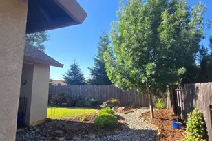 3577 Laver St, Redding, CA 96002 - Photo 37