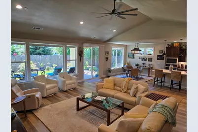 3577 Laver St, Redding, CA 96002 - Photo 5