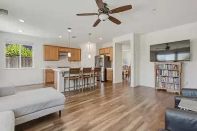 545 San Joaquin Ct, Hollister, CA 95023 - Photo 11