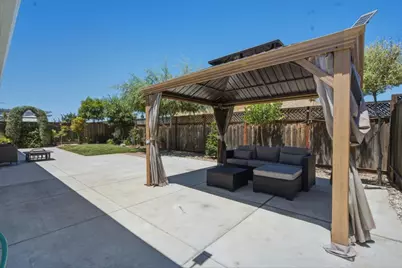 545 San Joaquin Ct, Hollister, CA 95023 - Photo 27