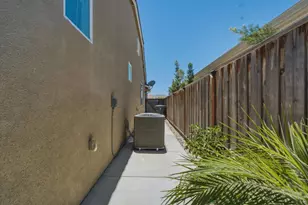 545 San Joaquin Ct, Hollister, CA 95023 - Photo 29