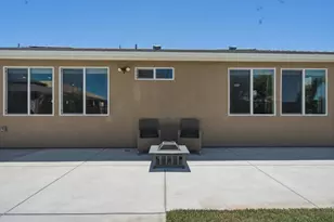 545 San Joaquin Ct, Hollister, CA 95023 - Photo 25