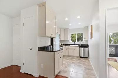 1547 Four Oaks Cir, San Jose, CA 95131 - Photo 5
