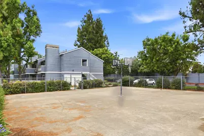 1547 Four Oaks Cir, San Jose, CA 95131 - Photo 21