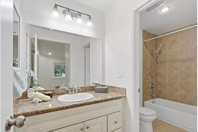 1547 Four Oaks Cir, San Jose, CA 95131 - Photo 11
