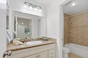 1547 Four Oaks Cir, San Jose, CA 95131 - Photo 11