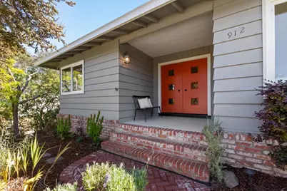 912 Viewridge Dr, San Mateo, CA 94403 - Photo 9