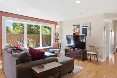 81 Franklin Cir, San Juan Bautista, CA 95045 - Photo 3