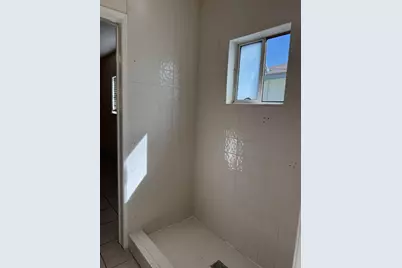 8412 Cleta St, Downey, CA 90241 - Photo 15