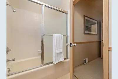 1176 Tournament Dr, Hillsborough, CA 94010 - Photo 19