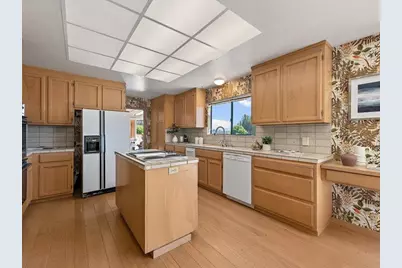 1176 Tournament Dr, Hillsborough, CA 94010 - Photo 13