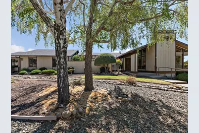 1176 Tournament Dr, Hillsborough, CA 94010 - Photo 1