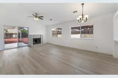 527 Park Warren Dr, Los Banos, CA 93635 - Photo 5