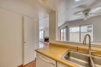 2398 N Main St A, Salinas, CA 93906 - Photo 17