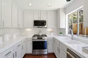 21865 Eaton Pl, Cupertino, CA 95014 - Photo 17