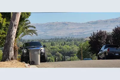 452 Skyway Dr, San Jose, CA 95111 - Photo 25