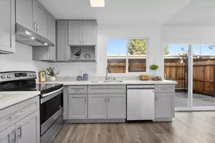 244 Palacio Royale Cir, San Jose, CA 95116 - Photo 11