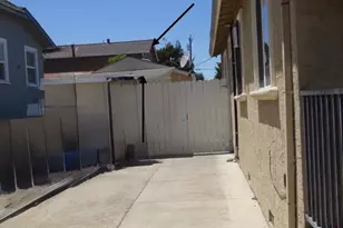 916 Sally St, Hollister, CA 95023 - Photo 9