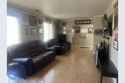 916 Sally St, Hollister, CA 95023 - Photo 3