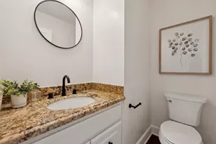 1270 University Dr, Menlo Park, CA 94025 - Photo 31