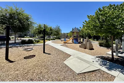 6810 Chroma Ct, San Jose, CA 95119 - Photo 47